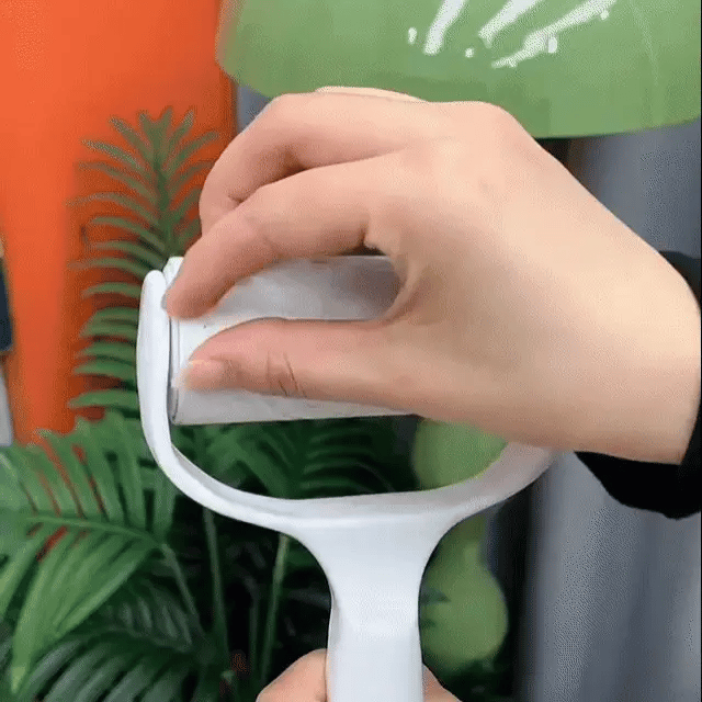 Portable Lint Roller Ball